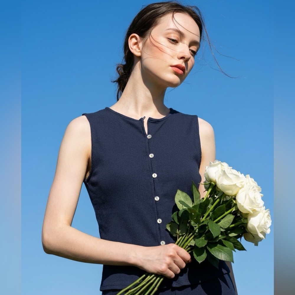 Green Envelope navy blue minimalist preppy ribbed pearl button-down tank top - Picture 1 of 8